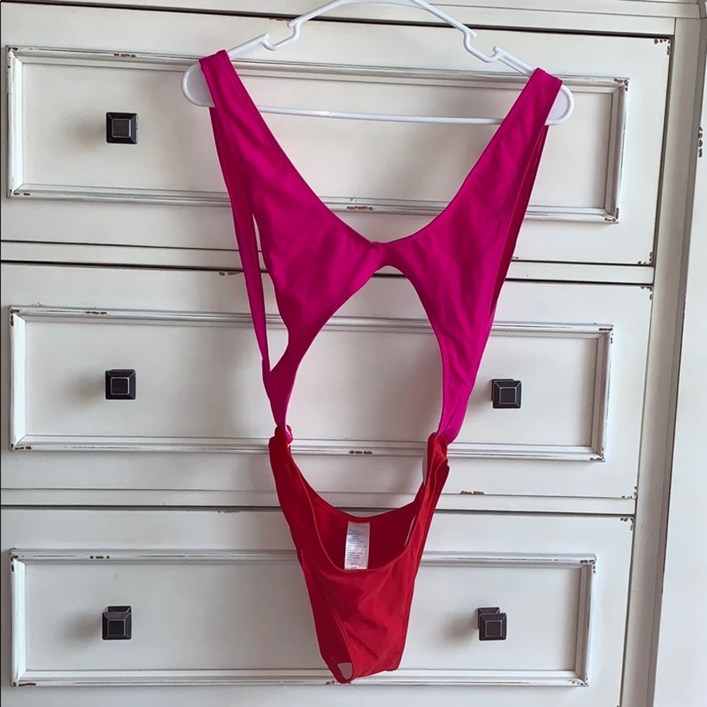 Brand new red &pink suit☀️☀️☀️